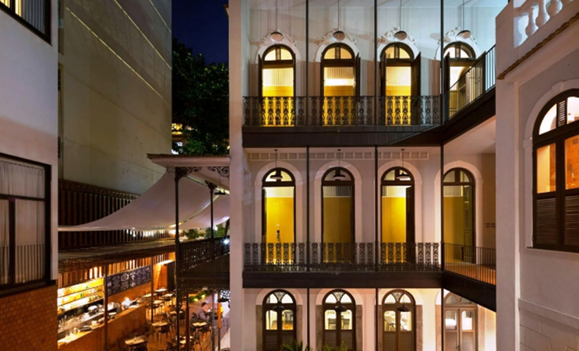Exterior & Views