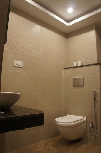 Bathroom 4, Riverside Resort, Garhwal