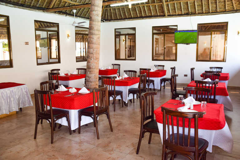 Food & Drinks 5, SHERATTON BEACH VILLAGIO HOTEL, Kisauni