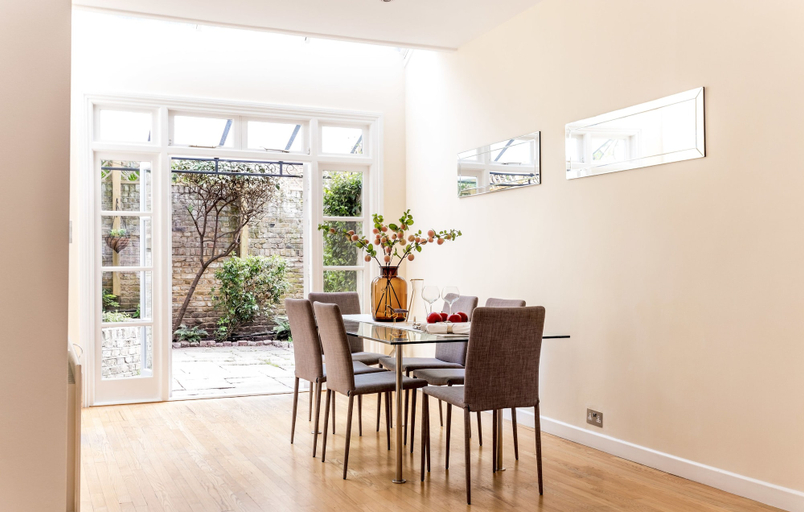 Others 5, Logan Mews by Lime Street, London