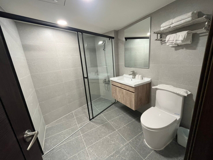 Bathroom 3, Yawan Spa Hotel, Taitung