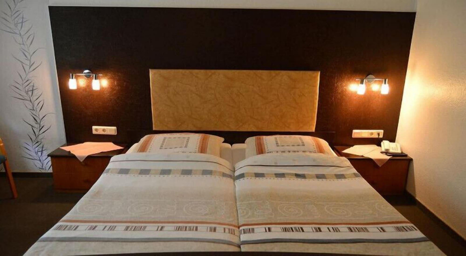 Bedroom 2, Hotel Werdumer Hof, Wittmund