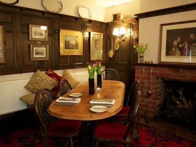 Others 4, St Quintin Arms, East Riding of Yorkshire