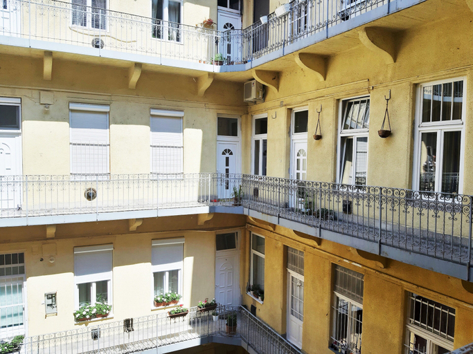 Exterior & Views, Folk Art Apartment, Budapesti