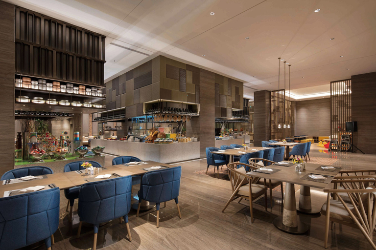 Food & Drinks 5, Doubletree Resort By Hilton Hainan - Xinglong Lakeside, Hainan