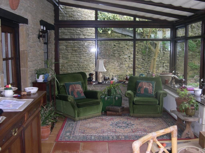 Others 5, 189 April Cottage, Wiltshire