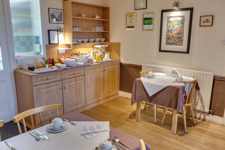 Food & Drinks 5, Sportsview Guest House, Oxfordshire