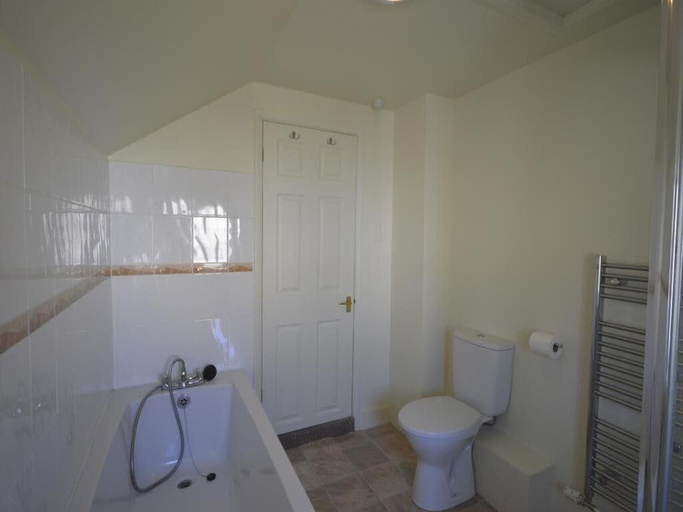 Bathroom, Victorian Rose Cottage, Kent