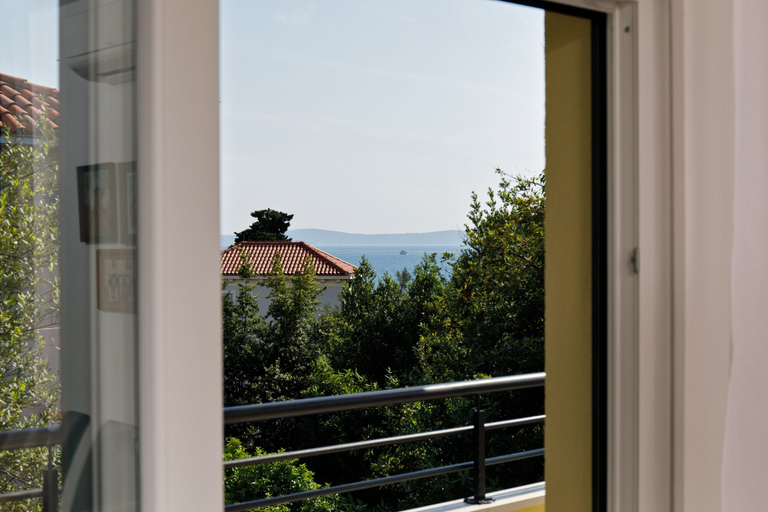 Others 5, Luxury beach apartment private parking, Split