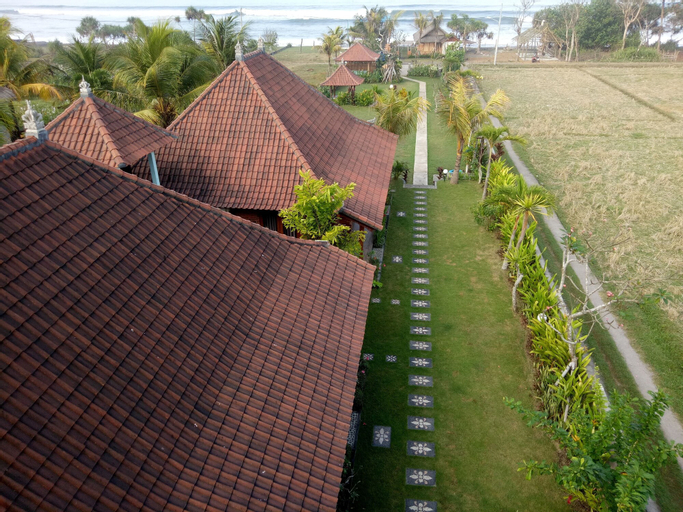 Emir surfcamp, Jembrana