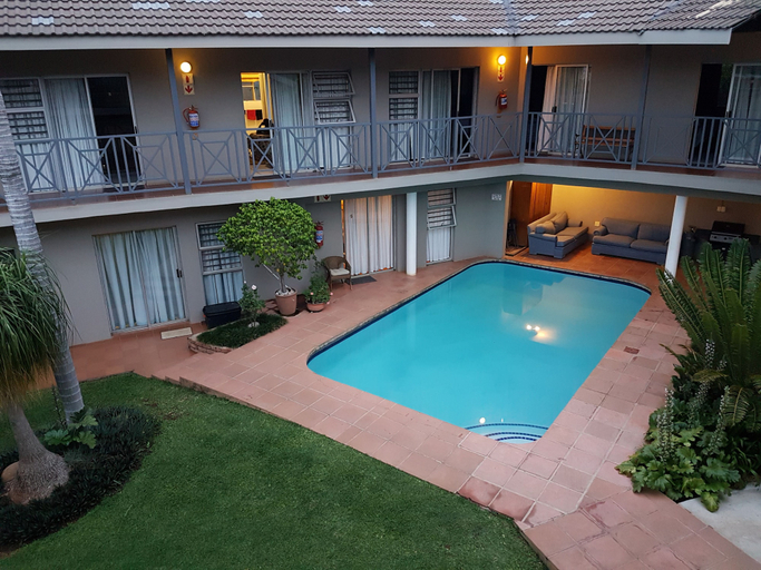 Sport & Beauty 5, Loerie Guesthouse, Mopani