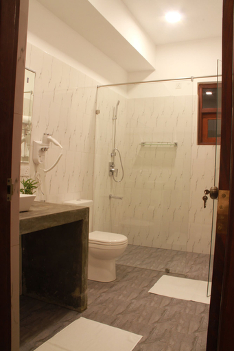 Bathroom 3, Hotel Wewa Addara, Dambulla