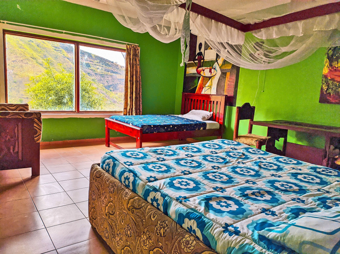 Bedroom 2, Lodge Bellavista, Bunyangabu