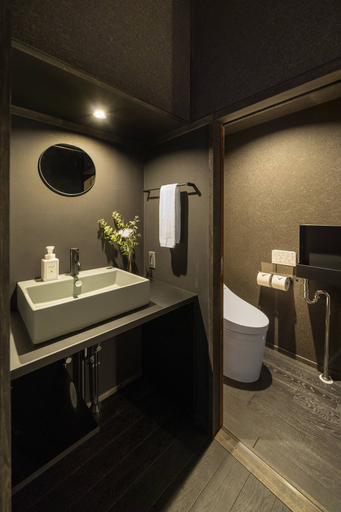 Bathroom 3, Sanjusangendo Yoinotake, Kyoto