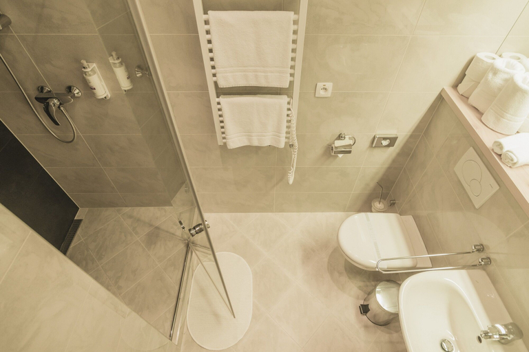 Bathroom 4, Horsky Hotel Sliezsky Dom, Poprad