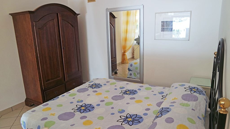 Bedroom 3, Villa Paola, Salerno