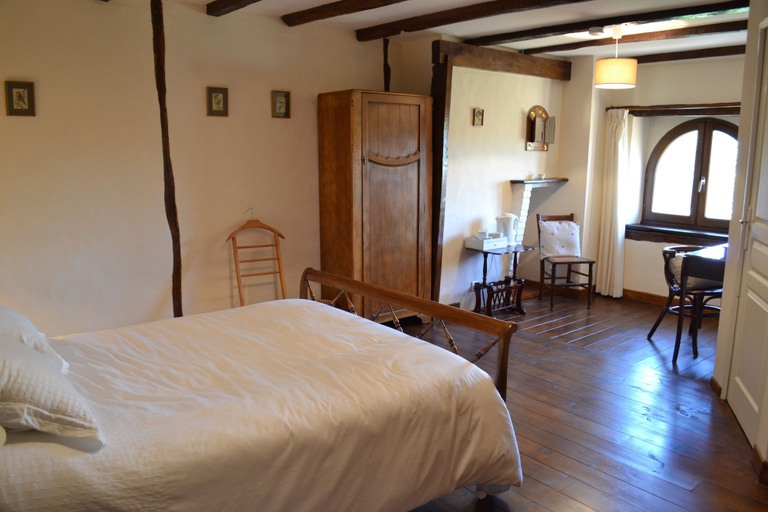Bedroom 4, L'Envers, Charente