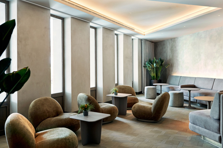 Others 5, The Stratford, Autograph Collection, London