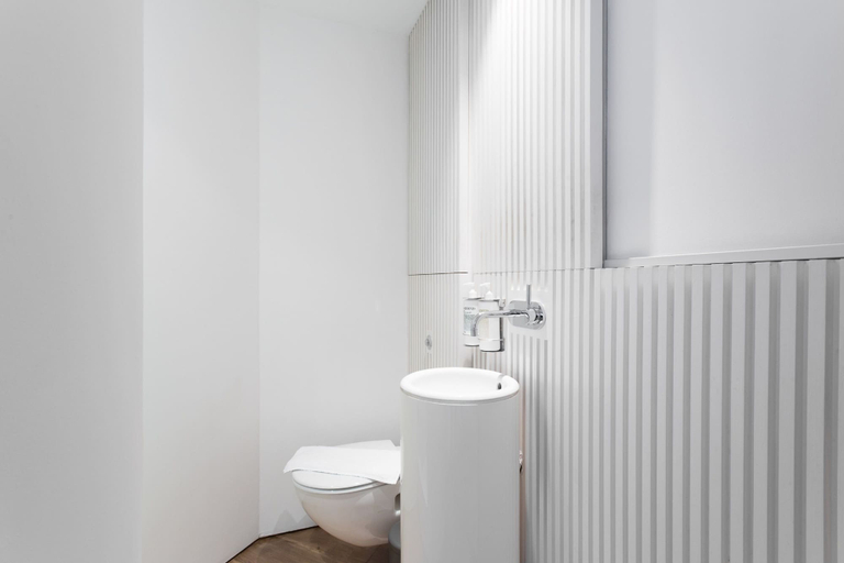 Bathroom 3, Oxford Circus Apartments, London