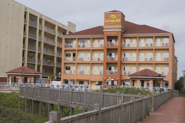 Exterior & Views 2, La Copa Inn Beach Hotel, Cameron