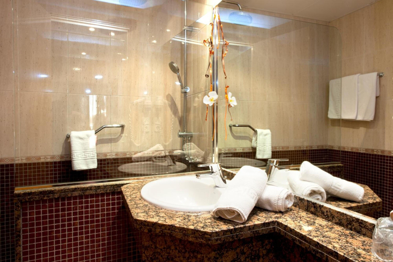 Bathroom 3, B&B El Pekinaire, Barcelona