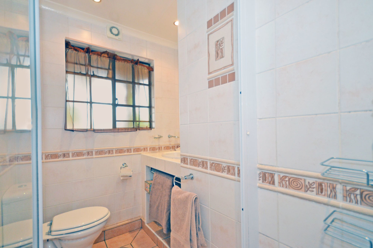 Bathroom 4, Cherry Tree Cottage Linden Bed and Breakfast, City of Johannesburg