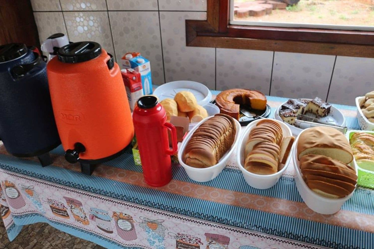 Food & Drinks 5, Pousada Jardim do Cerrado e Agência, Nobres