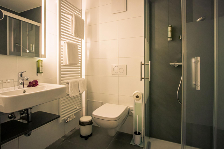 Bathroom 5, Berg & Spa Hotel Gabelbach, Ilm-Kreis