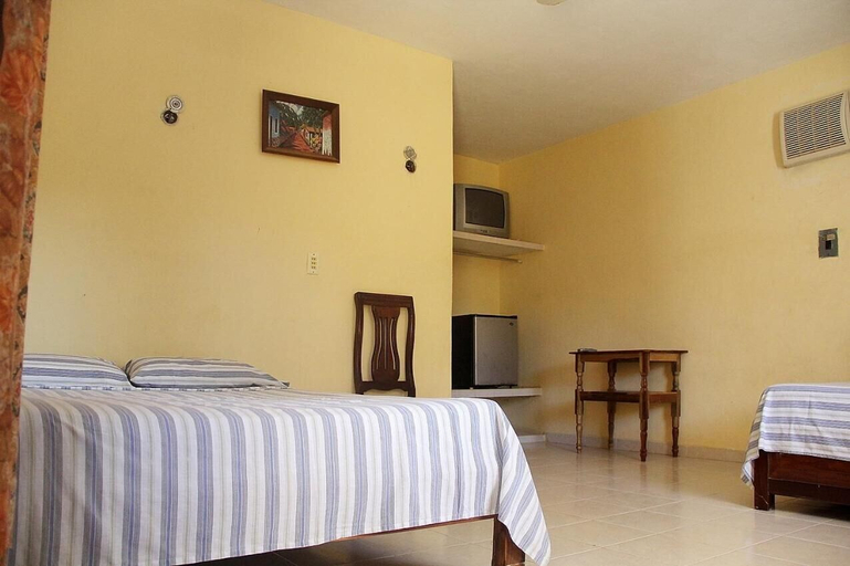 Bedroom 2, Posada Lilia, Celestún