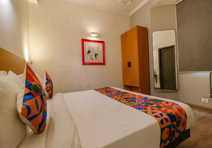 Bedroom 3, Fabhotel Lord Inn, Delhi