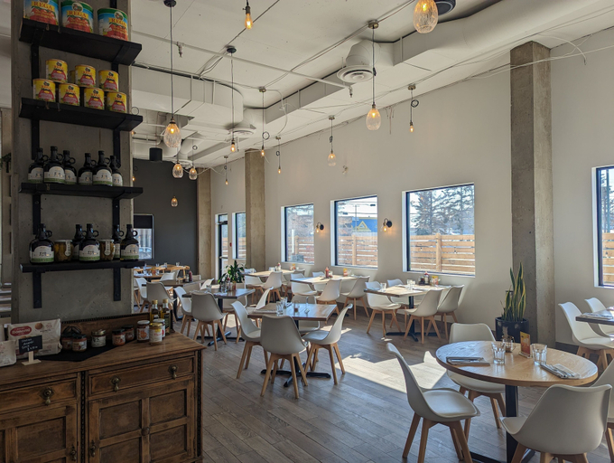 Food & Drinks 5, Divya Sutra Plaza and Conference Centre Calgary Airport, Division No. 6
