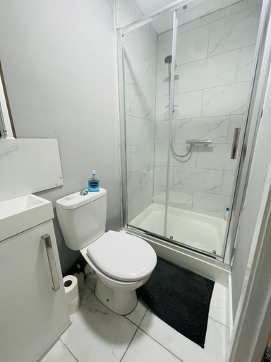 Bathroom 3, Cranmore Guest House, Solihull