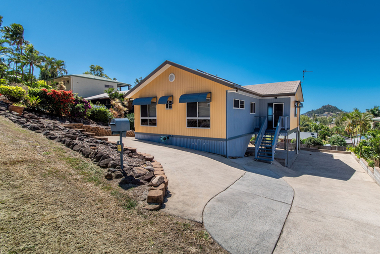 Exterior & Views 2, Sunset Escape - Cannonvale, Whitsunday