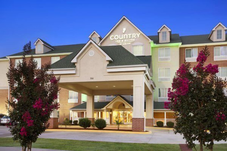 Exterior & Views 2, Country Inn & Suites by Radisson, Conway, AR, Faulkner