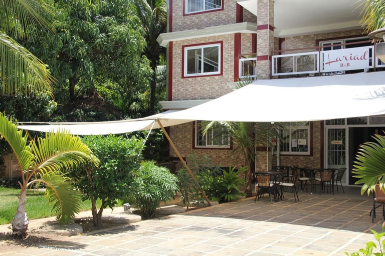 Exterior & Views 2, Lariad BnB, Black River