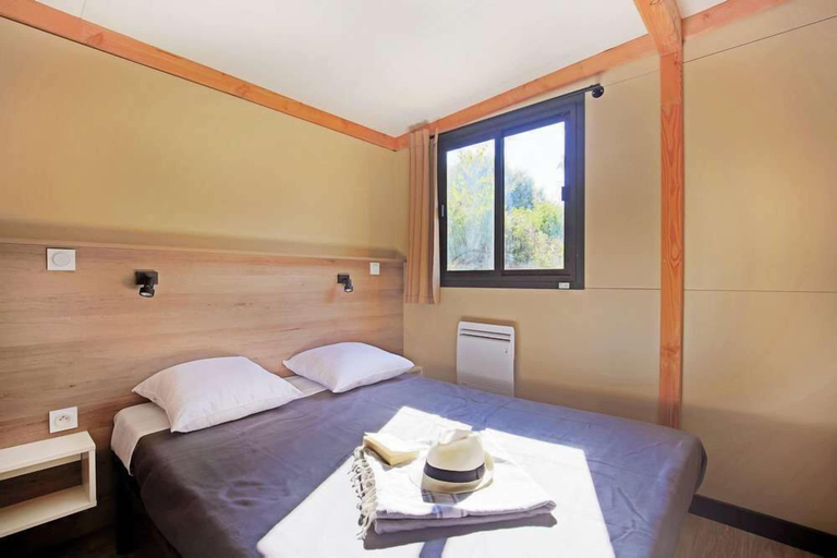 Bedroom 3, Huttopia Sarlat, Dordogne