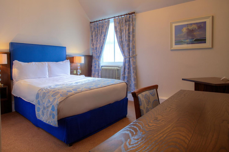 Bedroom 3, The Lucan Spa Hotel, Dublin