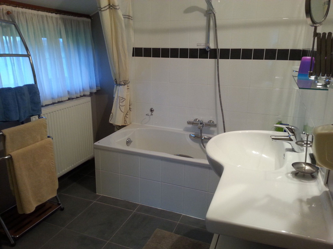 Bathroom 4, Lomolen B&B, Oost-Vlaanderen