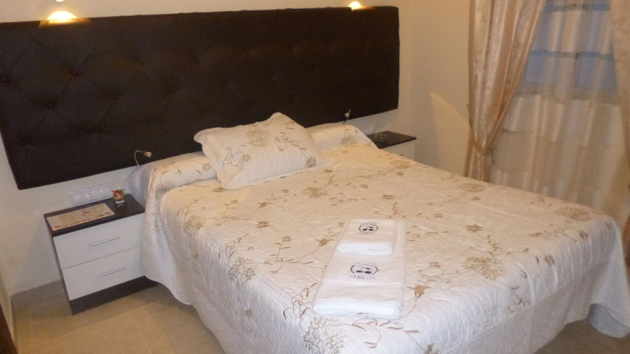 Bedroom 2, Hostal Cerezo, Cáceres