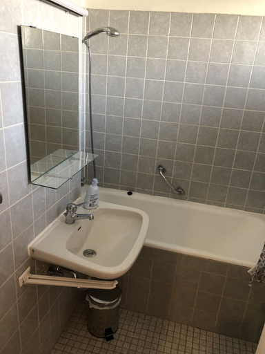 Bathroom 3, Redhouse, Regensburg