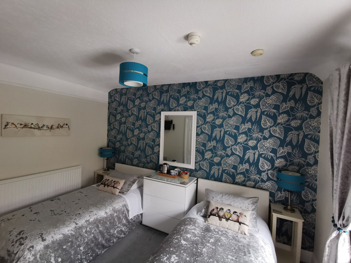 Bedroom 2, Dolweunydd Bed & Breakfast, Conwy