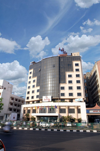 Lords Plaza, Surat, Surat