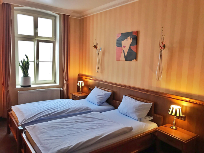 Bedroom 2, Hotel-Restaurant Meistertrunk, Herne