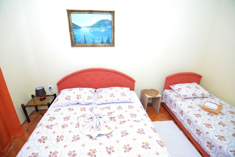 Bedroom 2, Holiday Home Cattaro