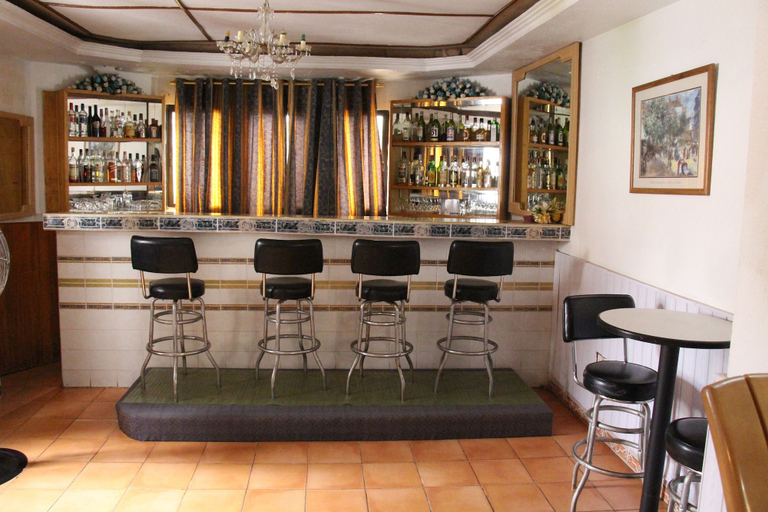 Food & Drinks 5, Hill View Hotel West Airport, Accra