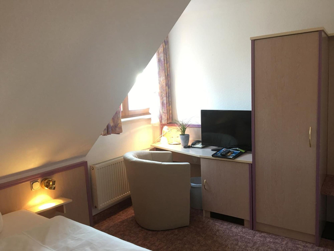 Bedroom 2, Hotel & Restaurant Park Cafe ISA, Erfurt