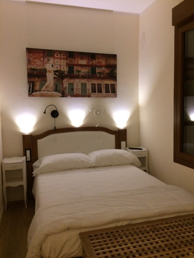 Bedroom 4, B&B Al 16, Verona