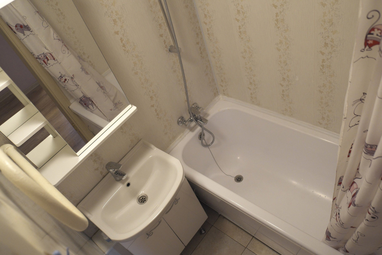 Bathroom 2, Domumetro na Golovinskom shosse, North-Western