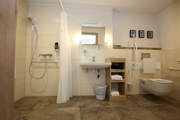 Bathroom 3, Donau Lodge Ybbs, Melk