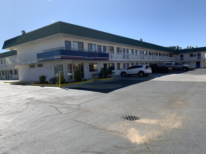 Exterior & Views 2, Motel 6 Grants, NM, Cibola